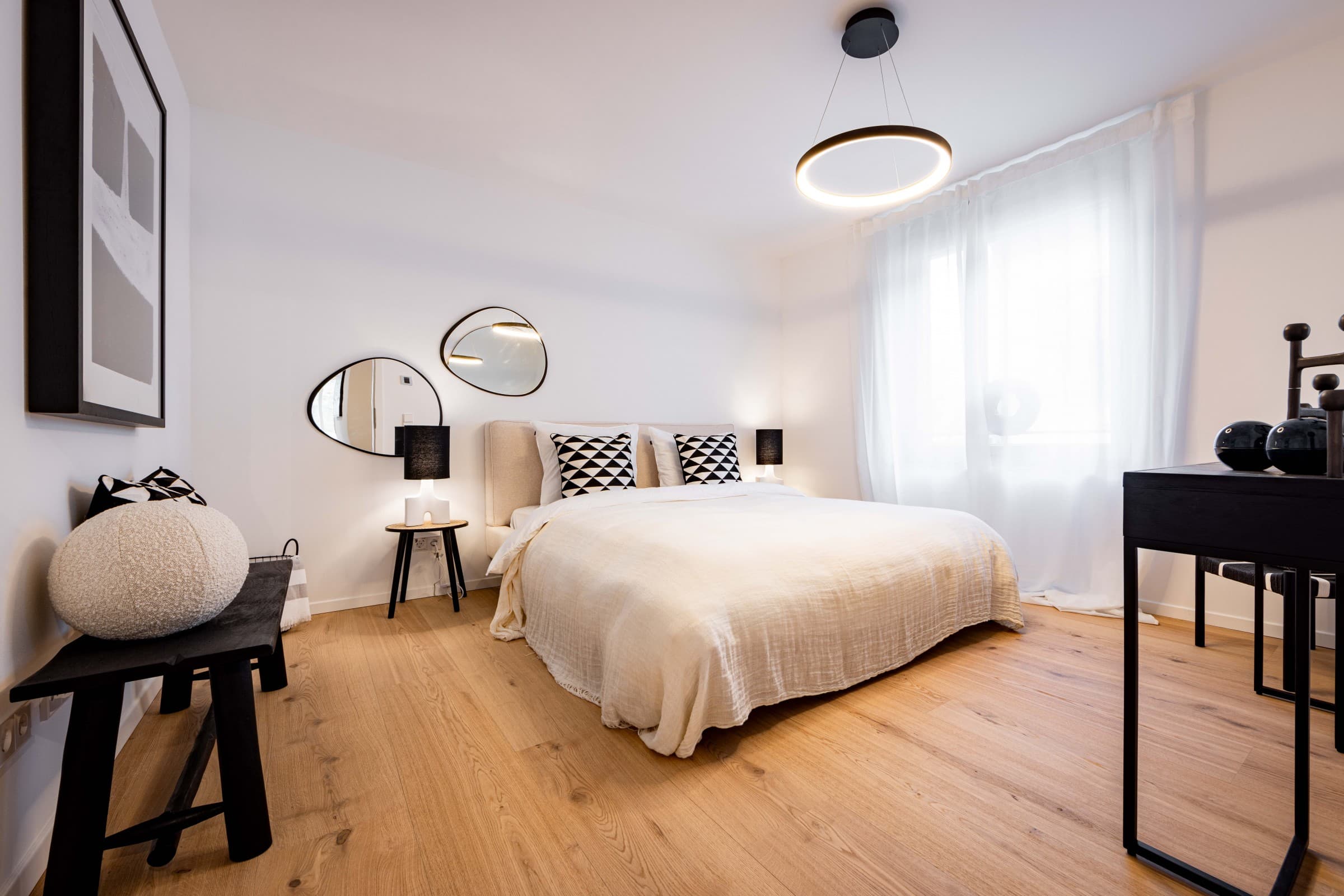 Lichtdurchflutete Wohnung mit Designbad